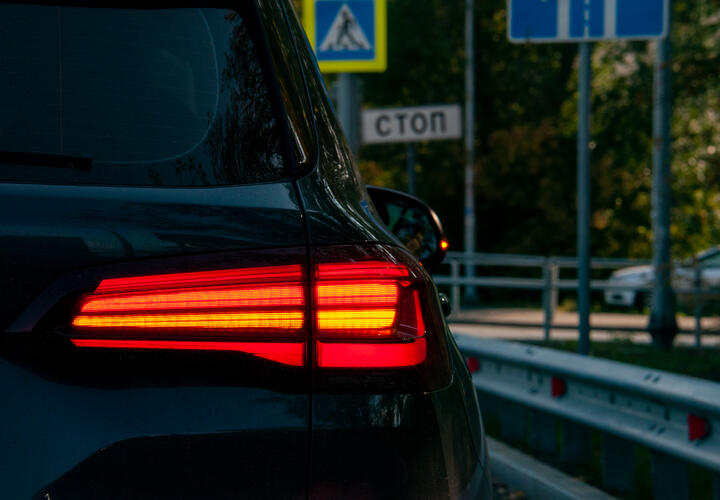 Большая часть дорогих и престижных машин в ДТП вообще не попадает, хотя это уже заслуга водителей