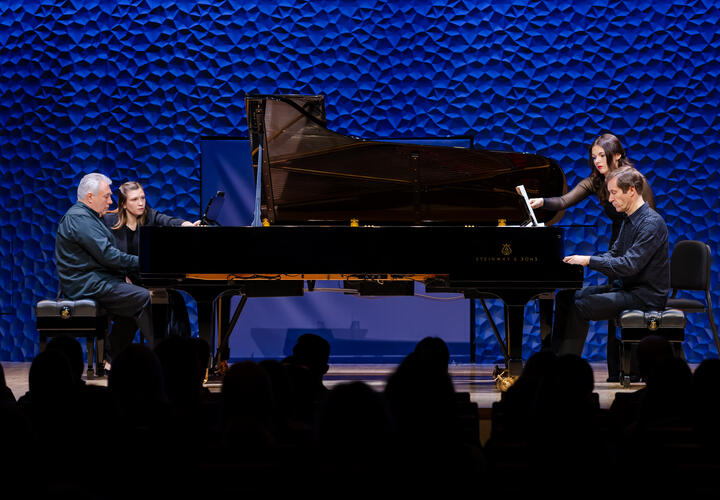 Дуэт пианистов исполнил произведения русских и европейских композиторов