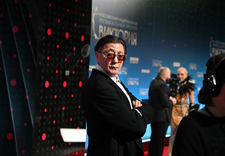 «Выглядел не фонтан»: мать Лепса продала квартиру в Сочи, чтобы быть рядом с сыном, который оказался в реанимации