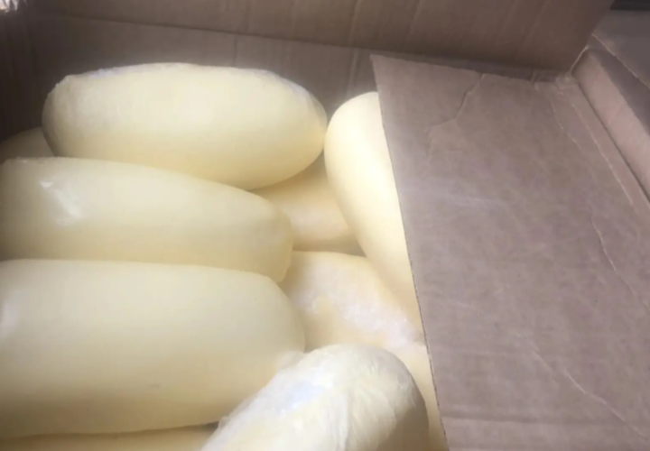 1,2 млн рублей в коробках: минивэн с нелегальным сливочным маслом остановили в Краснодарском крае