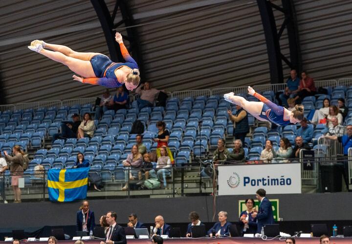 Прыжки на батуте