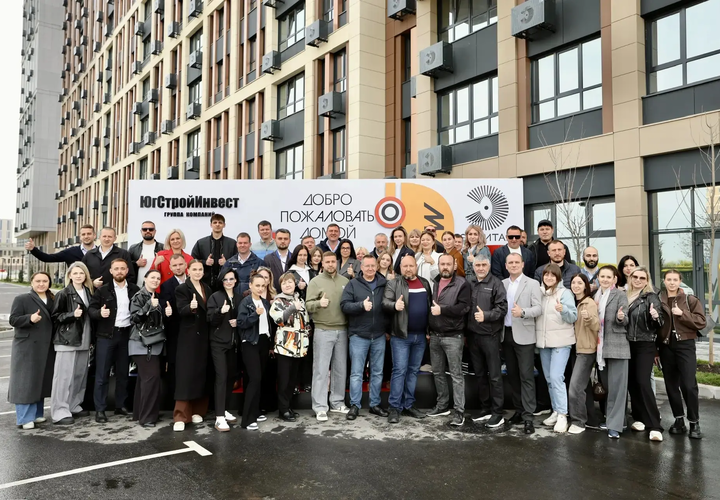 «Эрмитаж» встретил новоселов: 18 апреля состоялось вручение ключей от дома «Малевич»