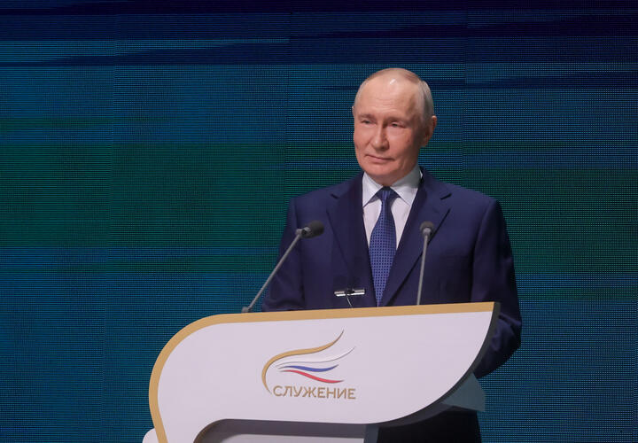 Пожар на НПЗ тушат 164 человека, группировку усилят в ближайшее время