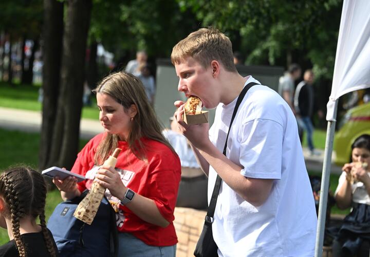 «Калорийная бомба»: самую вредную выпечку назвал диетолог