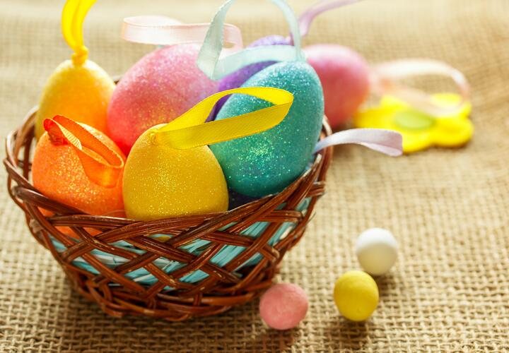 Пасхальные яйца: как покрасить без вреда для здоровья