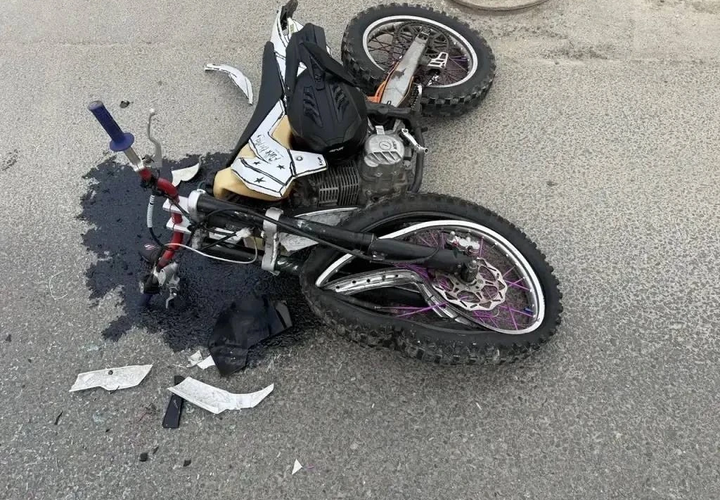 Перелом черепа и ушиб мозга: подросток без прав сел за мотоцикл и попал в страшную аварию