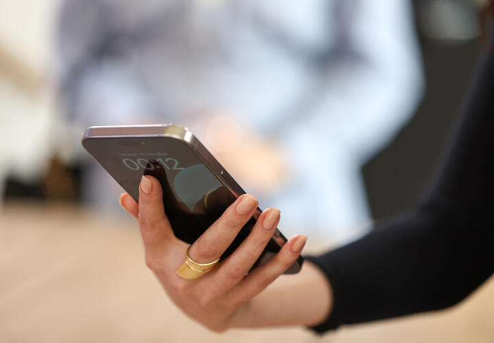 Профессии с графиком 24/7: какие специалисты вынуждены работать без выходных