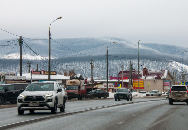 Сильный снегопад сейчас в Сочи, осадки могут достигнуть опасных значений