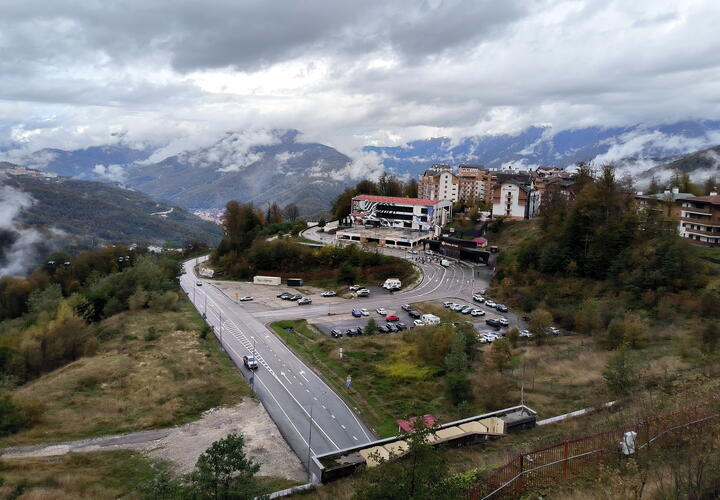 В Сочи не будут отключать отопление, на курорт пришли холода