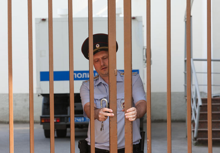 Суд поставил точку в деле бывшего замначальника отдела по контролю за оборотом наркотиков 