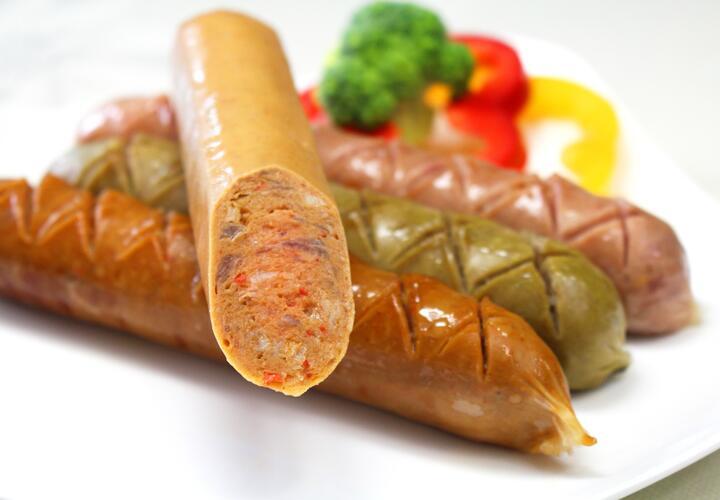 Мяса там нет. Росконтроль назвал марки купат и колбасок, которые лучше не покупать
