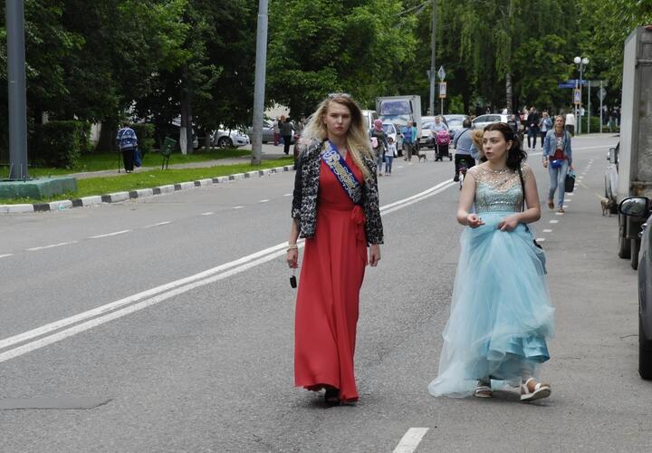 Выпускницы