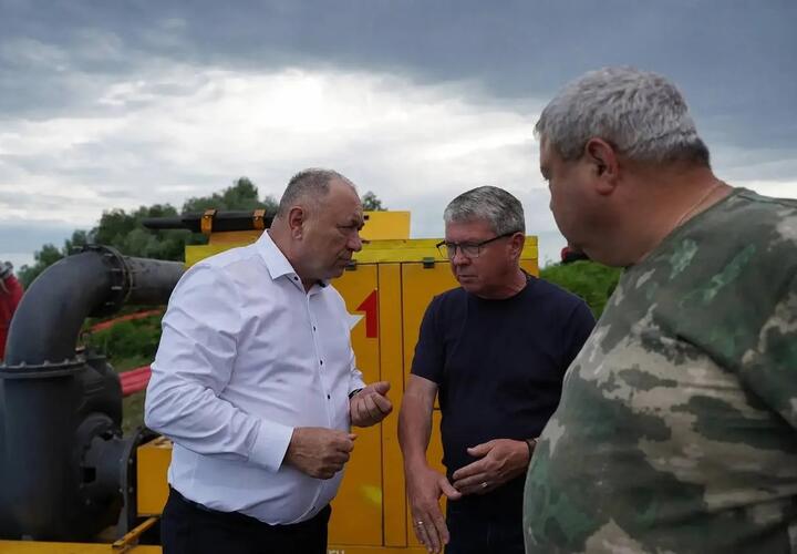 Укрепление поврежденного участка завершат к вечеру завтрашнего дня