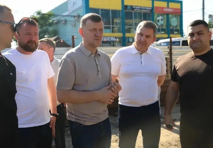 В Краснодаре на ул. Российской идет строительство новой канализационной насосной станции