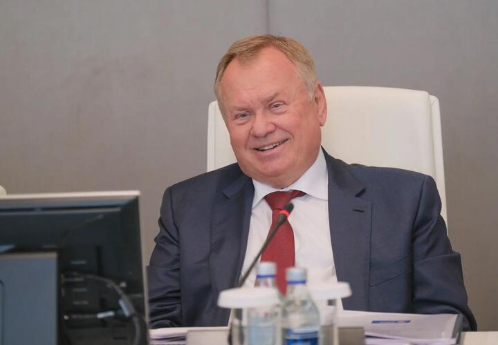 Андрей Костин рассказал в кулуарах ПМЭФ-2026, что сам опробовал оплату по QR-коду, которую ВТБ запустил в Китае