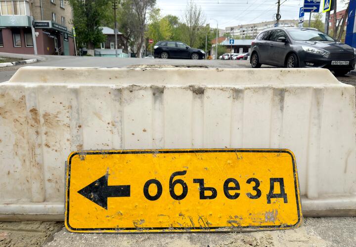 В Краснодаре движение на переезде у Витаминного ограничат на один день
