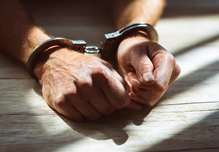 Полицейские задержали преступника