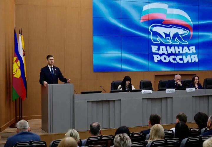 Жители Новороссийска внесли предложения в народную программу «Единой России» 