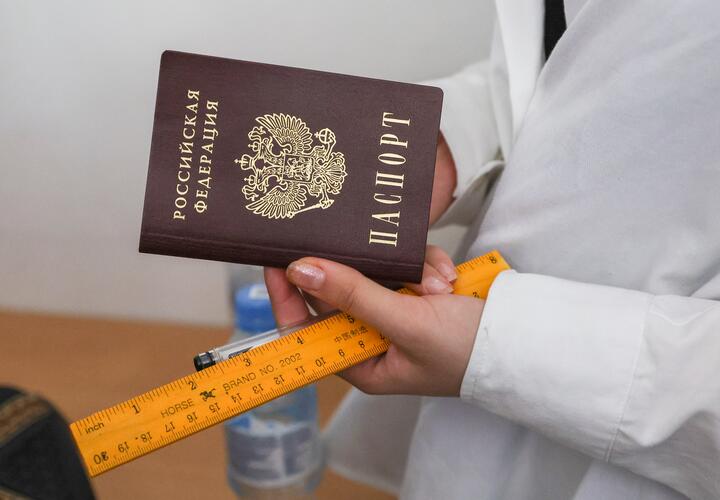 Парламент одобрил законопроект, который лишает мигрантов с любыми непогашенными судимостями права на РВП, ВНЖ и гражданство РФ