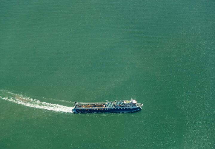 ВСУ устроили охоту на танкеры в Азовском море: пострадали 12 моряков 
