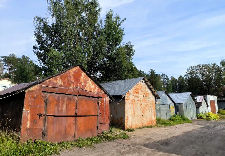 «Гаражную амнистию» официально продлили. Какие строения можно зарегистрировать?