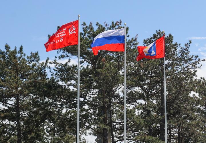 Крымское лето‑2026: санкции, блокада и бытовые трудности. Как жители полуострова справляются с дефицитом топлива, света и воды 
