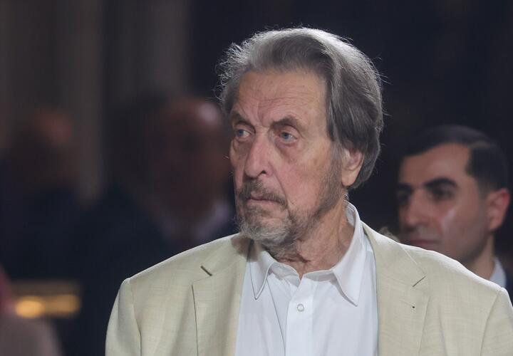 Отец Илона Маска обвинил американские корпорации в махинациях на Украине