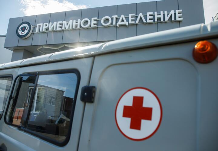 Пятеро пострадавших при атаке дронов на Новороссийск остаются в больницах, среди них ребёнок 