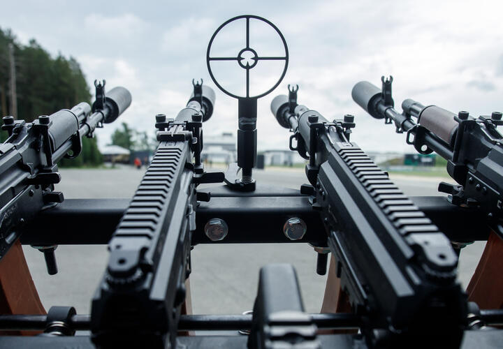 В Минобороны РФ сообщили о поражении военных заводов и логистических центров