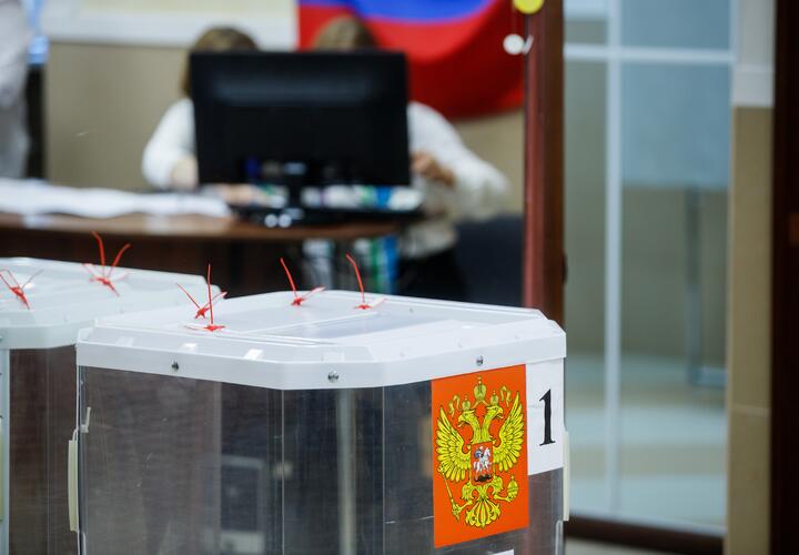 Олимпийская чемпионка Людмила Брагина и волейболистка Мария Боговская уже побывали на участках