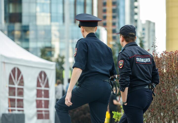 Полиция проводит проверку