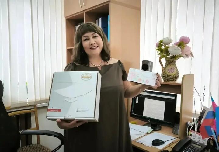 Душа клуба. Заведующая библиотекой на хуторе Ленина празднует день рождения 