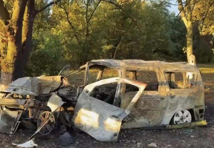Машина слетела с дороги и загорелась, погибли двое. Страшное ДТП на Кубани случилось ранним утром 
