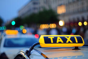 В Краснодарском крае таксист ограбил пьяную пассажирку