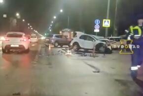 В Краснодаре ночью произошло массовое ДТП (ВИДЕО)