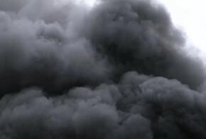 Целый район Тимашевска накрыли черные клубы дыма ВИДЕО