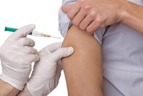 Обязательная вакцинация: стало известно кому нельзя делать прививку от коронавируса