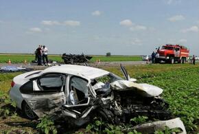 В Адыгее при лобовом столкновении автомобилей погибли четыре человека