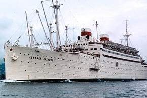 35 лет назад в Новороссийске затонул лайнер «Адмирал Нахимов»