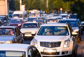От получаса до трех часов проводят в пробках автомобилисты Краснодарского края