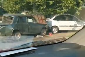 В Краснодаре столкнулись шесть легковых автомобилей ВИДЕО