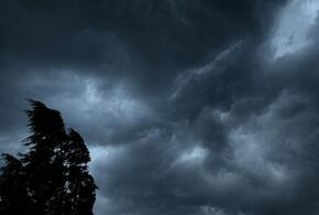 В Краснодарском крае штормовое предупреждение продлили до конца выходных