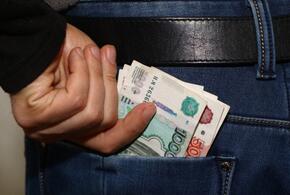 В Сочи неизвестный проник в чужом дом и украл полмиллиона рублей