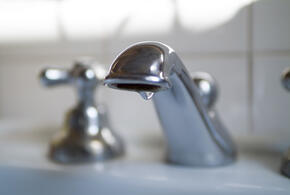 Гостиницы Сочи отключили от водоснабжения за долги 