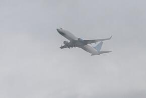 Самолет, летевший из Красноярска в Сочи, ушел на запасной аэродром