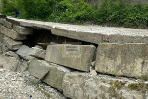 В Геленджике вот-вот рухнет мост