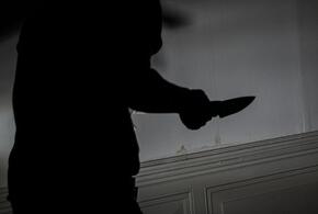 В Майкопе мужчина с ножом ночью проник в квартиру и напал на спящего