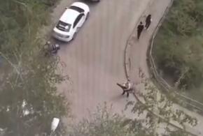 В Краснодаре агрессивный мужчина угрожал оружием во дворе многоэтажки