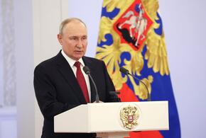 Работу Путина одобряет большинство россиян