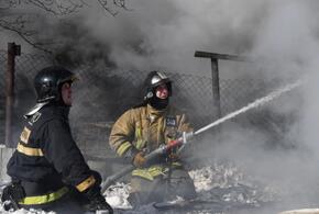 На Кубани пожар на складе элеватора спасатели тушили всю ночь